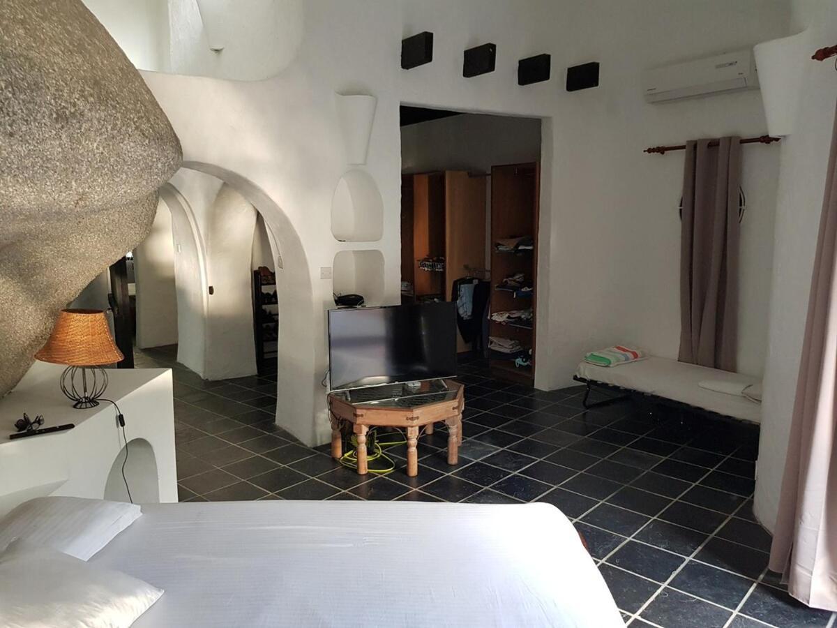 Brown Sugar Lodge Beau Vallon  Bagian luar foto
