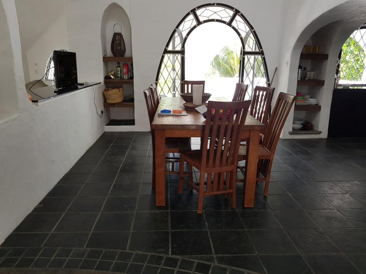 Brown Sugar Lodge Beau Vallon  Bagian luar foto