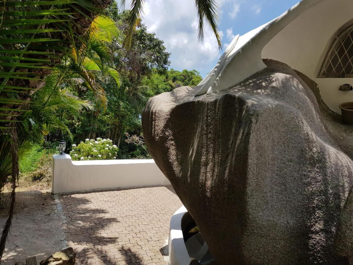 Brown Sugar Lodge Beau Vallon  Bagian luar foto